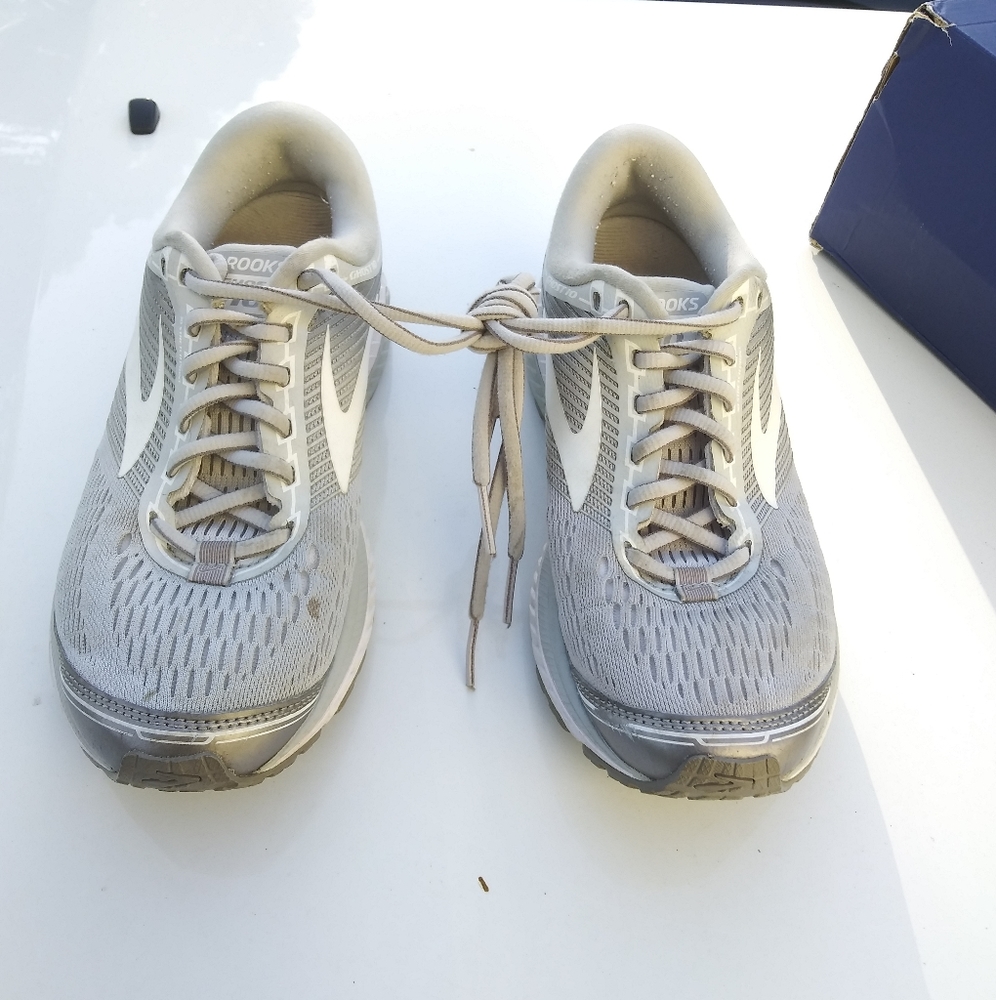 Brooks Ghost 10